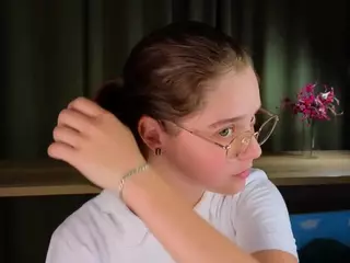 FalineFairfax's Live Sex Cam Show