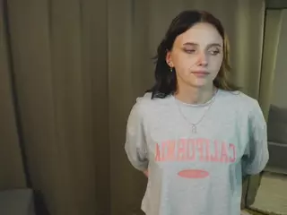 FlorenceBiddy's Live Sex Cam Show