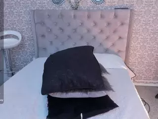 Grace-Hollis's Live Sex Cam Show