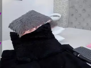 Grace-Hollis's Live Sex Cam Show