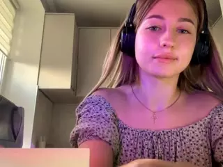 KatieBeames's Live Sex Cam Show