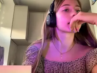 KatieBeames's Live Sex Cam Show