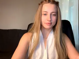 KatieBeames's Live Sex Cam Show