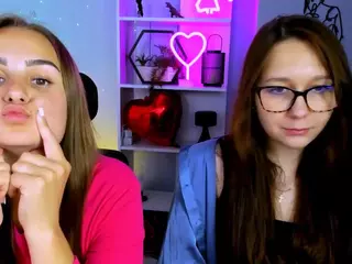 lika-le's Live Sex Cam Show