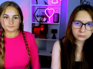 lika-le's Live Sex Cam Show