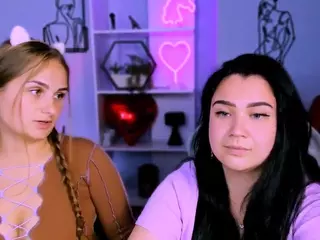 lika-le's Live Sex Cam Show