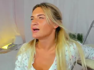 Mariellie's Live Sex Cam Show