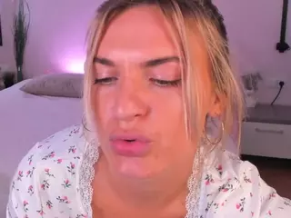 Mariellie's Live Sex Cam Show