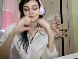 MaudFoulk's Live Sex Cam Show