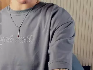 MerylAllenson's Live Sex Cam Show