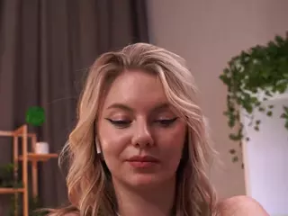RexellaCrock's Live Sex Cam Show