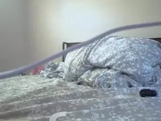 Slimpetiteebabyxo's Live Sex Cam Show