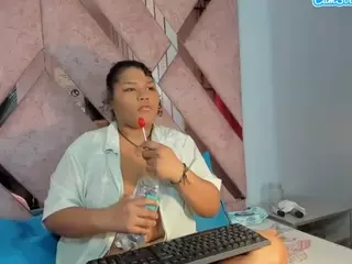 TakeenHott's Live Sex Cam Show