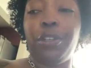 Live cam show with TattedBarbie444