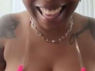 Live cam show with TattedBarbie444