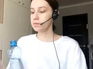 WandaBreed's Live Sex Cam Show