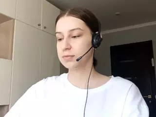 WandaBreed's Live Sex Cam Show