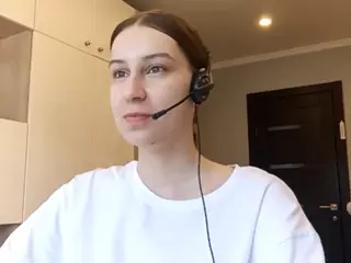WandaBreed's Live Sex Cam Show