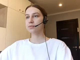 WandaBreed's Live Sex Cam Show