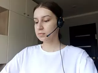 WandaBreed's Live Sex Cam Show