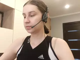 WandaBreed's Live Sex Cam Show