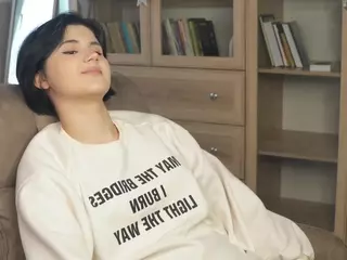 ZaraBrookins's Live Sex Cam Show