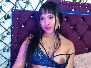 BellaWarren's Live Sex Cam Show