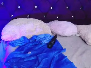 BellaWarren's Live Sex Cam Show