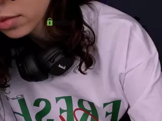 igi-cute's Live Sex Cam Show