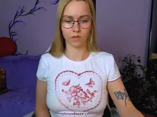igi-cute's Live Sex Cam Show