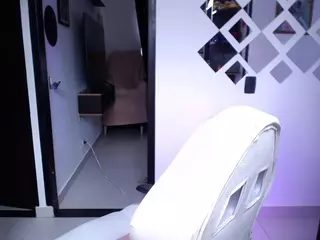 Miaaa-mo's Live Sex Cam Show