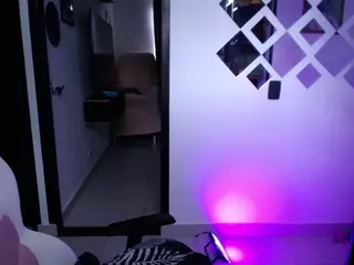 Miaaa-mo's Live Sex Cam Show