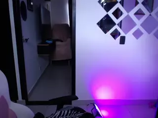 Miaaa-mo's Live Sex Cam Show