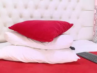 paulinavegaxoxo's Live Sex Cam Show