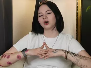 QuennaDowe's Live Sex Cam Show