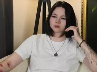 QuennaDowe's Live Sex Cam Show