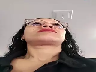 squirtbig0101's Live Sex Cam Show
