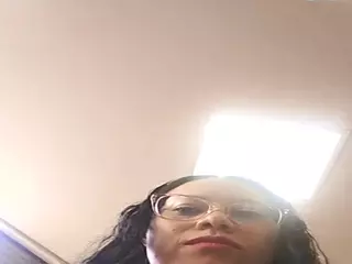 squirtbig0101's Live Sex Cam Show