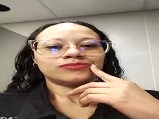 squirtbig0101's Live Sex Cam Show