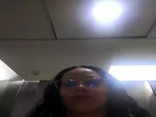 squirtbig0101's Live Sex Cam Show