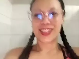 squirtbig0101's Live Sex Cam Show