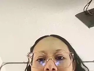squirtbig0101's Live Sex Cam Show