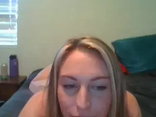 alyjeanne0420's Live Sex Cam Show