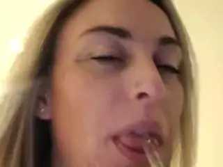 alyjeanne0420's Live Sex Cam Show