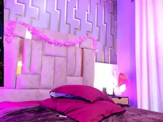 emma-arias's Live Sex Cam Show
