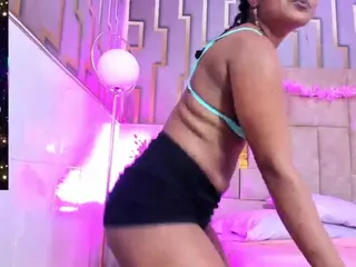 emma-arias's Live Sex Cam Show