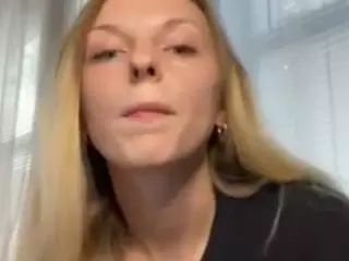 Lila-Mackey's Live Sex Cam Show