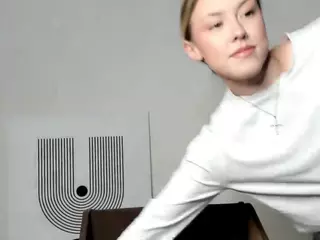 Gwen's Live Sex Cam Show