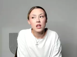Gwen's Live Sex Cam Show