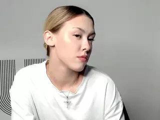 Gwen's Live Sex Cam Show